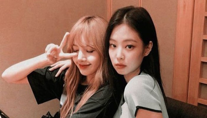 BLACKPINK members Lisa, Jennie get new haircuts make fans go gaga