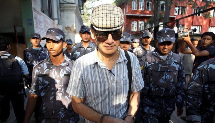 French serial killer Charles Sobhraj leaves Kathmandu district court after his hearing in Kathmandu May 31, 2011.— Reuters