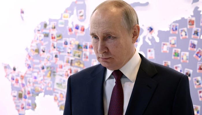 Putin mengatakan Rusia ingin mengakhiri perang di Ukraina