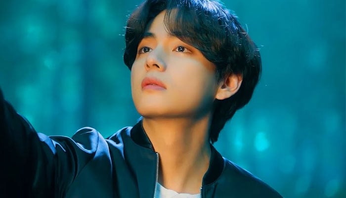 Watch: BTS V drops cover of ‘Its Beginning to Look a Lot Like Christmas
