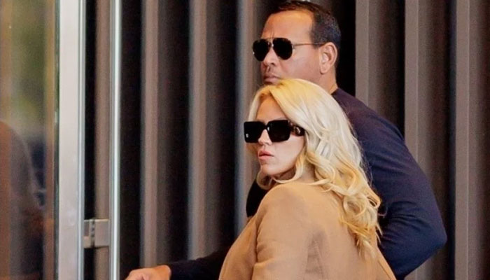 Alex Rodriguez, Jaclyn Cordeiro ‘sending out sparks’: Source