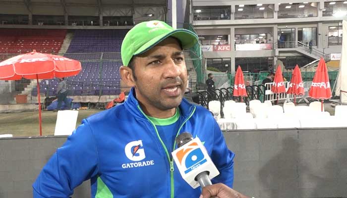 Pakistan’s wicket-keeper batter and former skipper Sarfaraz Ahmed speaking in an interview with Geo News. — Photo by author