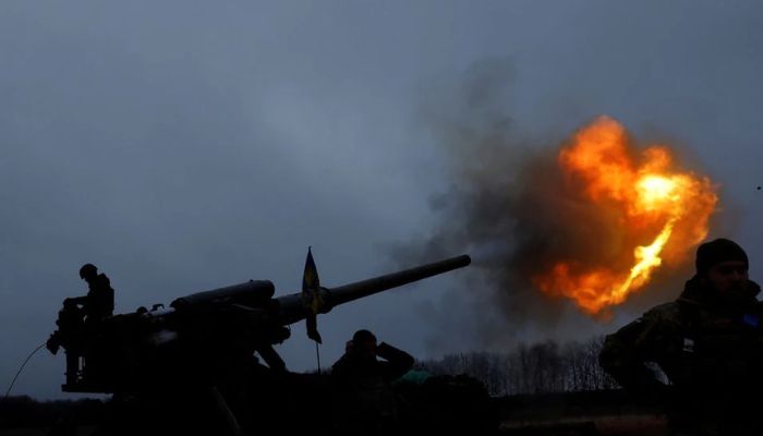 Ukrainian soldiers with the 43rd Heavy Artillery Brigade fire a projectile from a 2S7 Pion self-propelled cannon, as Russia's attack on Ukraine continues, during intense shelling on the front line in Bakhmut, Ukraine, December 26, 2022.— Reuters