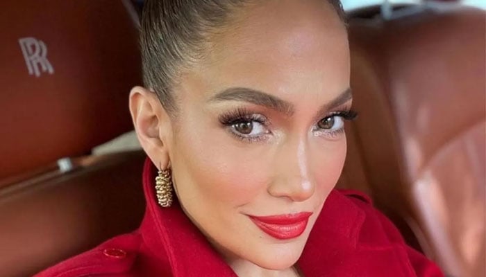 Jennifer Lopez pays tribute to Queen of Tejano music Selena on recent outing