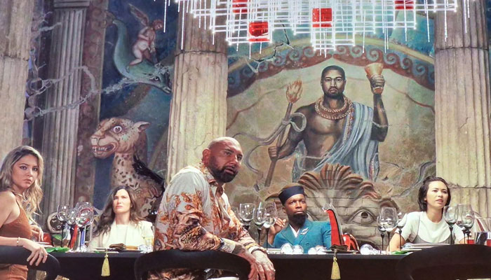 Kanye West: Twitter in SHOCK as rapper spotted in Glass Onion