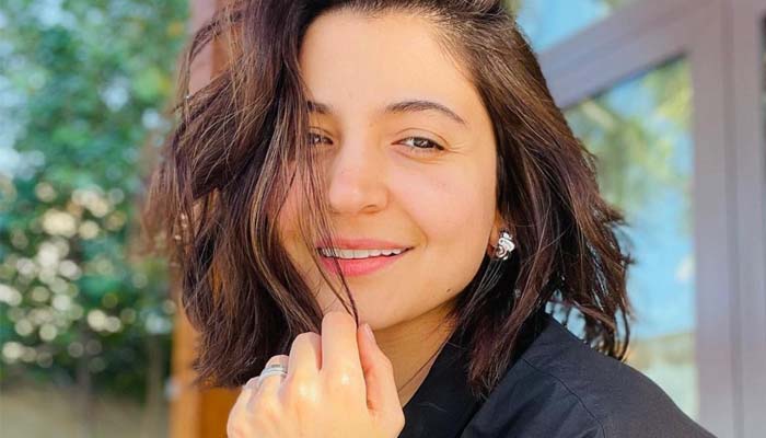 Anushka Sharma drools on Chole Bhature on vacation