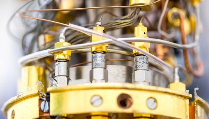 Part of the transmon device that produces the quantum effects used to detect microwaves without interfering with them.— Aalto University via Science Alert