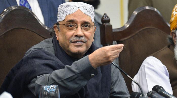 Zardari seeks time to consult PPP leadership on MQM-P's demands