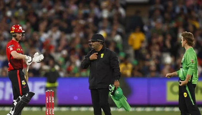 Upaya habis Zampa ‘Mankad’ menyalakan liga Australia T20