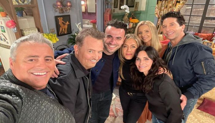 'Friends' star Matt LeBlanc mourns the death of his friend Ken Bloc - Vimarsana News