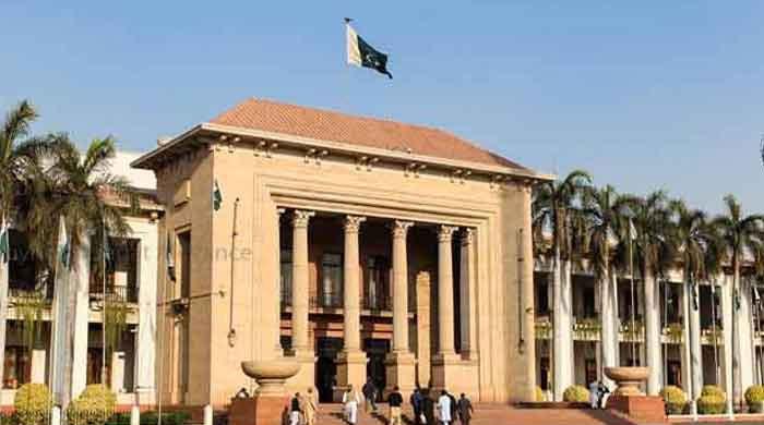 PML-N asks Punjab MPAs to stay in Lahore for assembly session