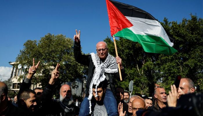 Israel membebaskan salah satu tahanan terlama Palestina setelah 40 tahun
