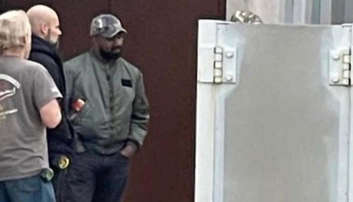 Kanye West spotted at Church amid missing reports on Internet