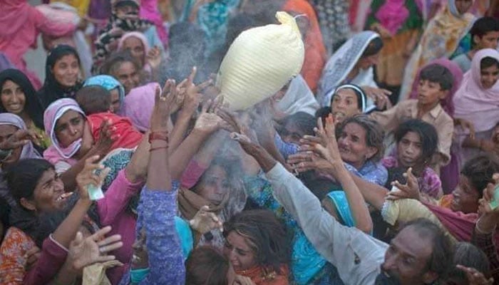 Pria Mirpurkha terbunuh dalam penyerbuan di tengah penjualan tepung bersubsidi