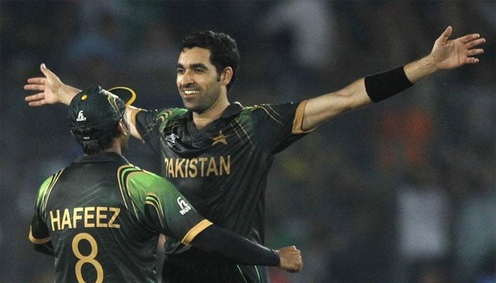 Pakistans captain Mohammad Hafeez congratulates Umar Gul (Right) as he dismissed Australias Brad Hodge successfully during their ICC Twenty20 World Cup match at the Sher-E-Bangla National Cricket Stadium in Dhaka. — Reuters/File