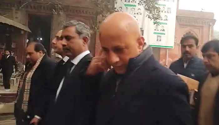 Former federal minister Moonis Elahis friend Ahmed Faran Khan outside the Lahore High Court (LHC). — Screnegrab