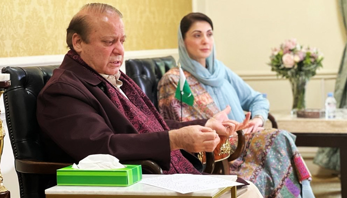 Former prime minister Nawaz Sharif (left) and Maryam Nawaz during a press conference in London. — Twitter/@MaryamNSharif/File