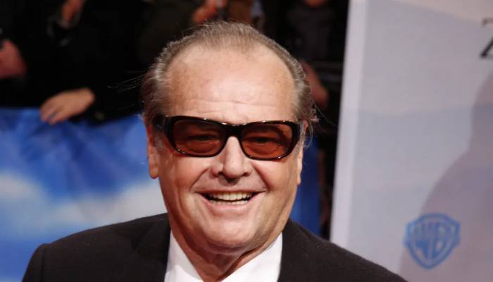 Jack Nicholson’s solitary living worries friends and family about his mental well-being