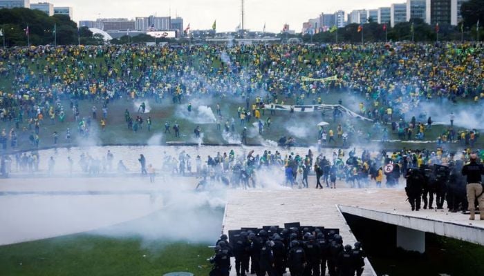 Pengadilan Tinggi Brasil Selidiki Peran Bolsonaro dalam Kerusuhan Brasilia