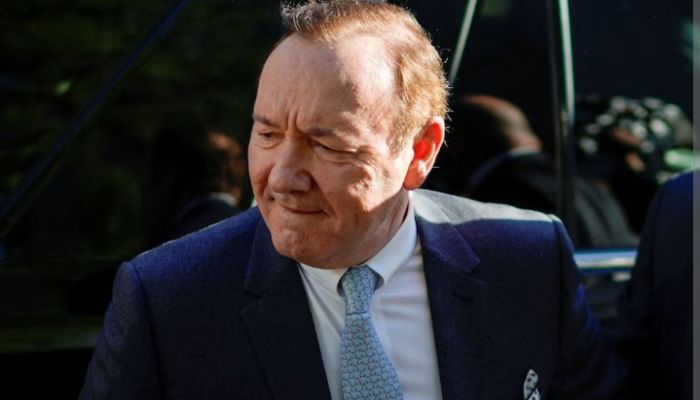 Kevin Spacey mengaku tidak bersalah di pengadilan Inggris atas lebih banyak tuduhan pelanggaran seks