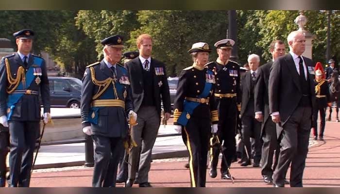 King Charles, Prince William to welcome Harry on coronation, predicts astrologer - Vimarsana News