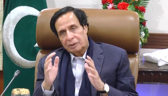 Punjab Chief Minister Parvez Elahi speaking during a meeting with Faisalabad Press Clubs delegation on December 31, 2022. — Twitter screengrab/@ChParvezElahi