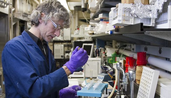 Para ilmuwan mengungkap tes genetik baru yang dapat membantu pengobatan kanker ovarium