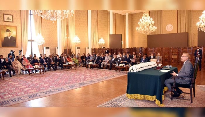 President Alvi speaking to the conference at the Presidential palace. — Presidents Secretariat
