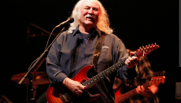 Penyanyi-penulis lagu David Crosby meninggal pada usia 81 tahun