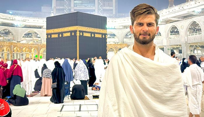 Pakistan pacer Shaheen Shah Afridi performs Umrah in Makkah, Saudi Arabia. — Instagram/@ishaheenafridi10
