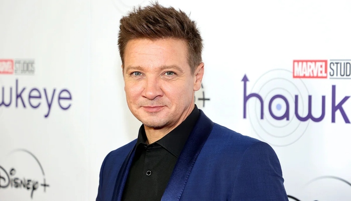 Jeremy Renner receives love and wishes from his fellow stars as he returns home