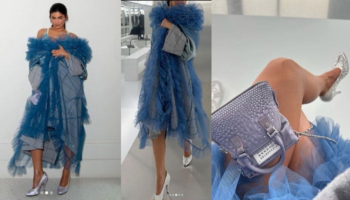 Kylie Jenner deslumbra con conjunto de tul azul de Maison Margiela en la Semana de la Moda de París