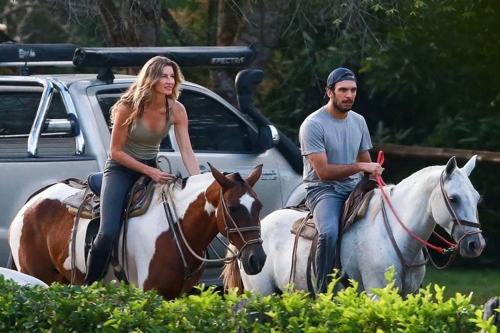 Gisele Bündchen enjoys horse riding with trainer Joaquim Valente in Costa Rica