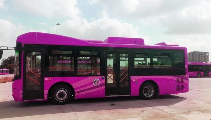 Pakistan first women-only bus service to start operations in Karachi in Feb.— Twittersharjeelinam