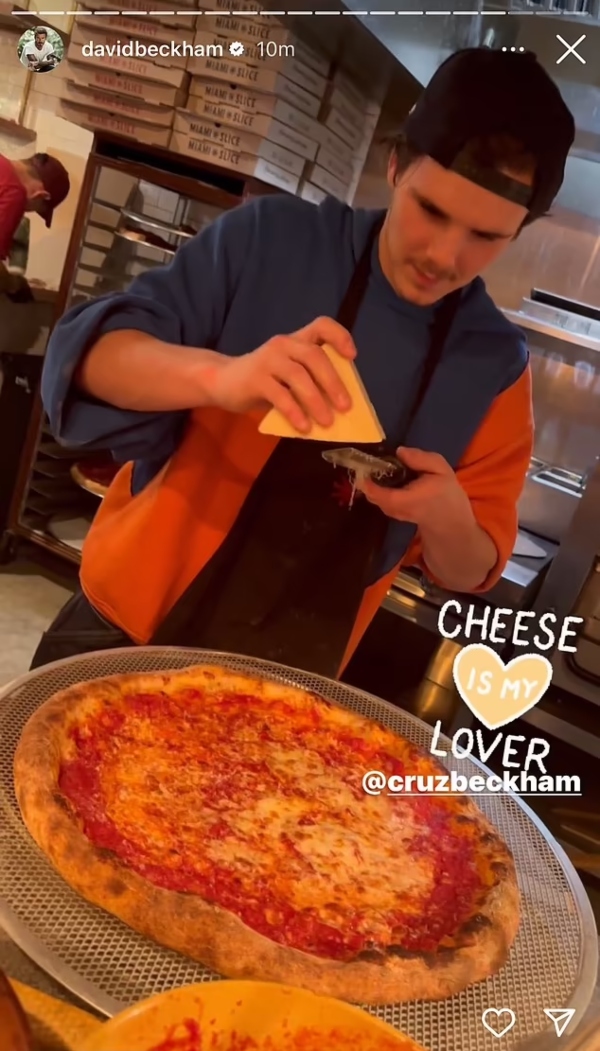 Cruz Beckham to follow ‘chef’ brother Brooklyn’s footsteps after Miami outing?