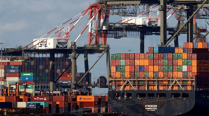 US trade shifts on COVID and China tensions, but no 'decoupling' yet