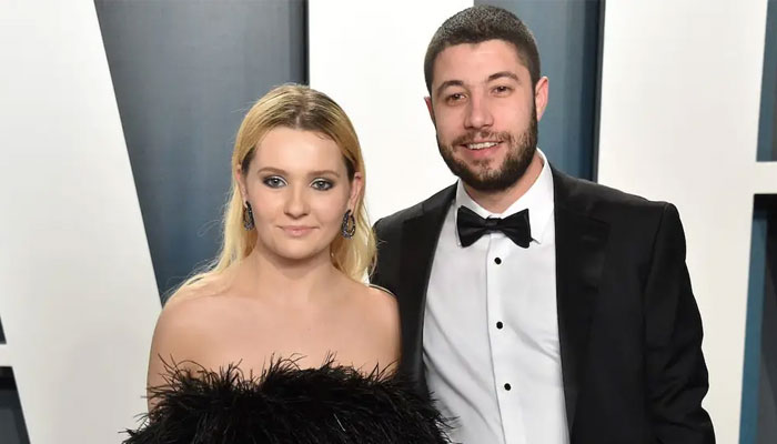 Abigail Breslin reveals she married long-time love Ira Kunyansky