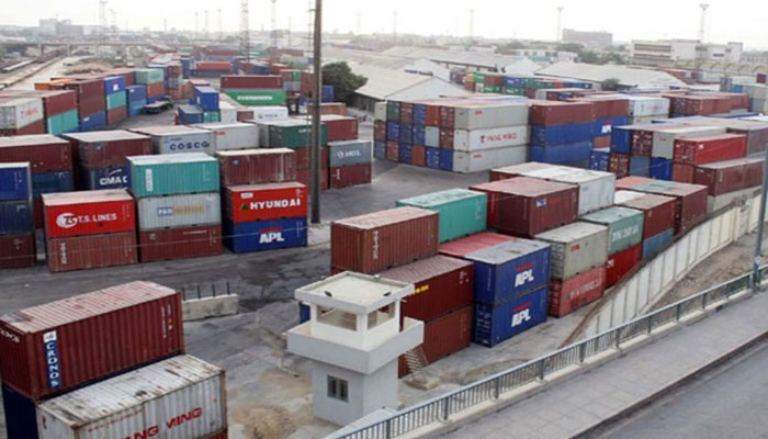 Shipping activity at Port Qasim, Karachi. — APP/File