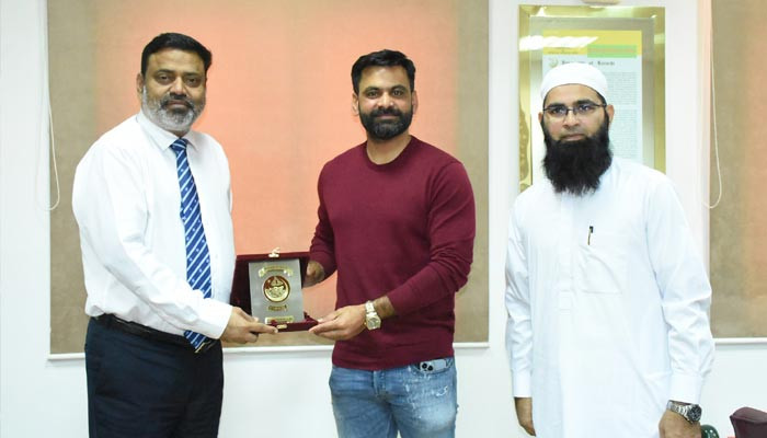 Mohammad Hafeez to continue his education at Karachi University - Vimarsana News