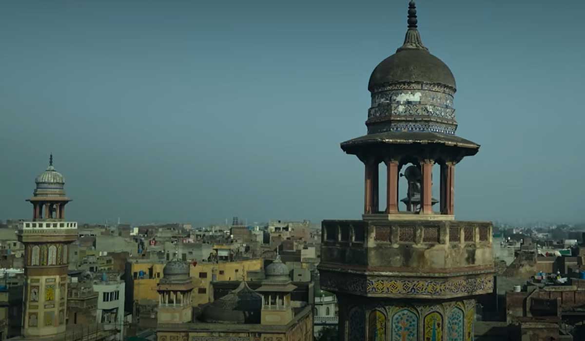 In this sequence, Rawalpindi was depicted in the movie through a birds eye view of Lahore city. — Screengrab via YouTube/Netflix India