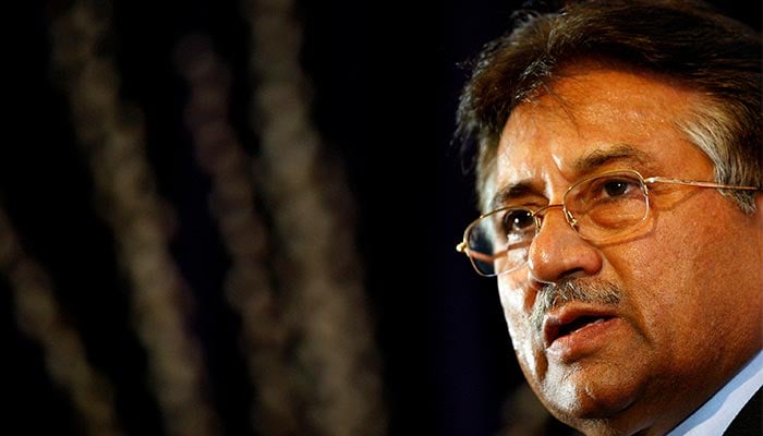 Pakistans President Pervez Musharraf speaks at the Royal United Services Institute (RUSI), in central London January 25, 2008. — Reuters