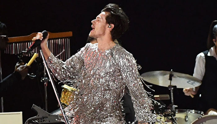 Harry Styles 2023 Grammys performance had technical glitch: reveals dancer - Vimarsana News