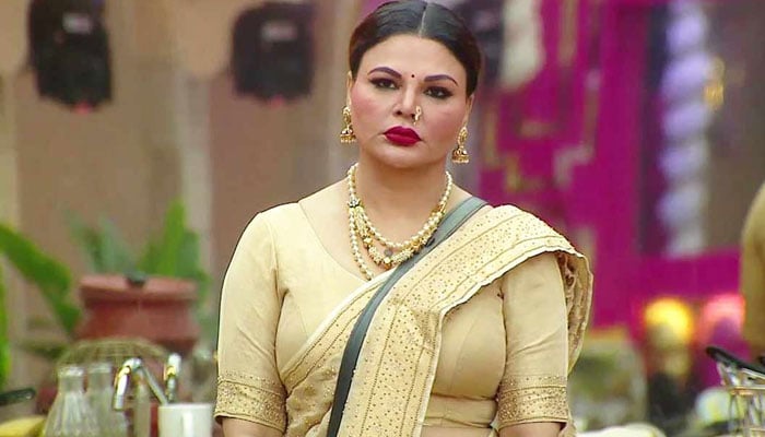 Rakhi Sawant claims Adil Durrani tried to take away her money and jewellery in her absence