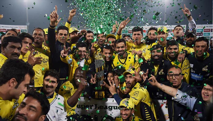 Zalmis celebrate their win after winning the PSL 2017 trophy. — AFP/File