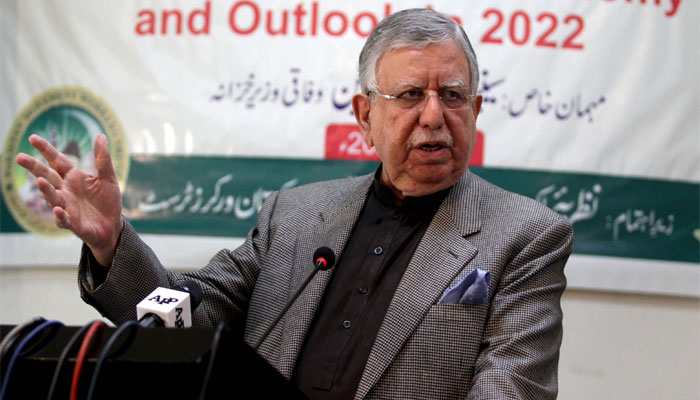 Former Federal Minister for Finance and Revenue Shaukat Tarin addressing during a seminar organised by Aiwan e Karkunan Nazria Pakistan workers trust. — APP/File