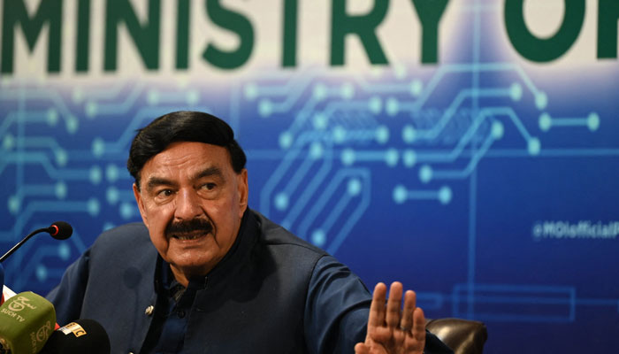 Awami Muslim League (AML) chief Sheikh Rashid Ahmed speaking during a press conference in Islamabad. — AFP/File