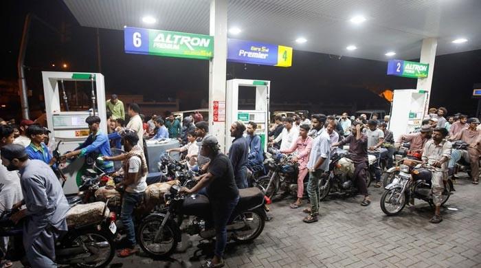 Fears of 'exchange losses' led to petrol crisis in Pakistan Fears of 'exchange losses' led to petrol crisis in Pakistan