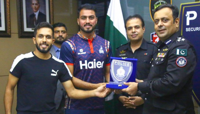 Pakistan cricketers visit Special Security Unit headquarters of the Sindh Police on February 11, 2023. — Twitter/@ssusindhpolice