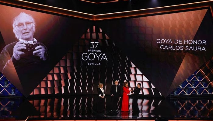 Goya Awards pay tribute to late Spanish filmmaker Carlos Saura