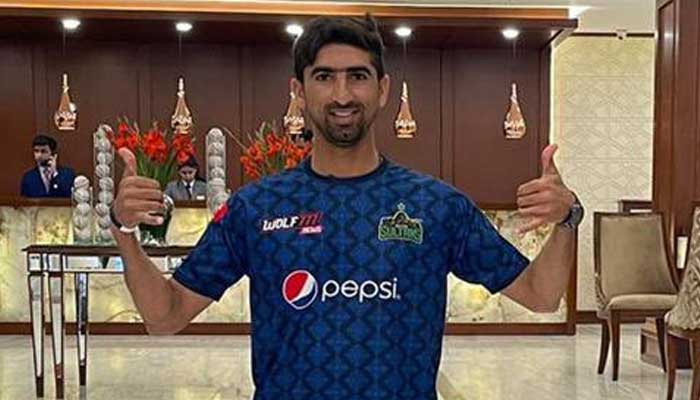 Multan Sultans pacer Shahnawaz Dahani poses in this photograph made on February 7, 2023. — Twitter/@MultanSultans